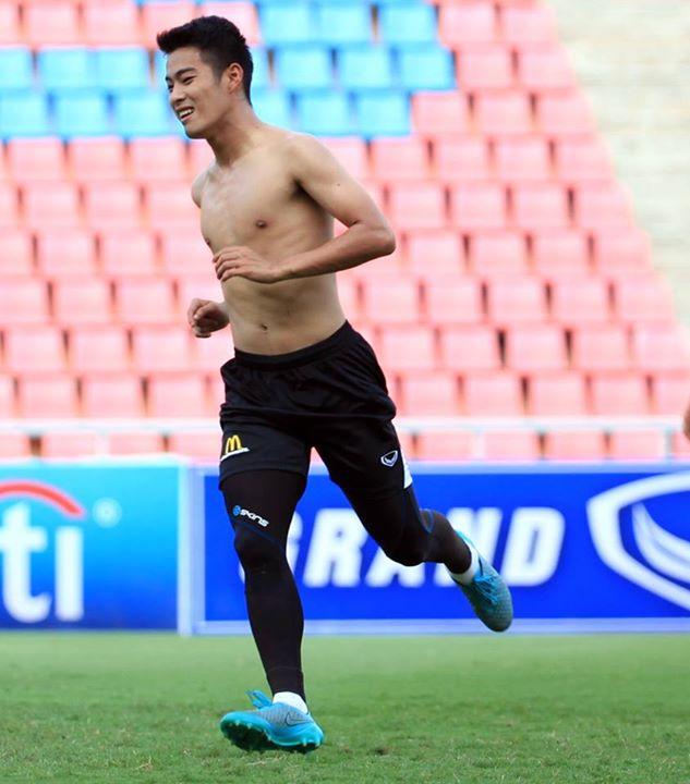 อยู่เย็น