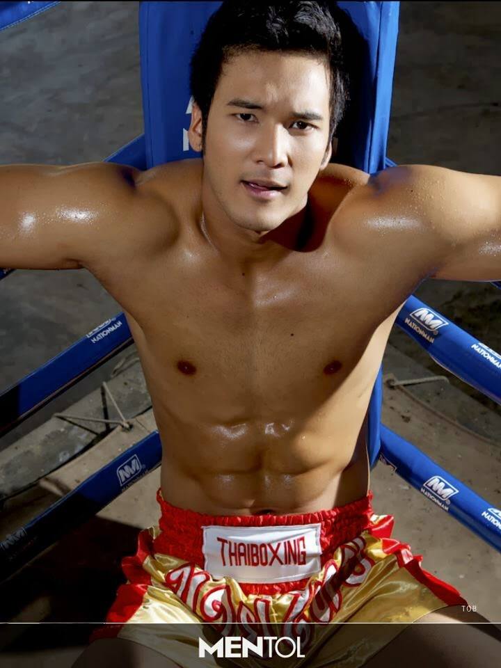 ต๊อบ ชัยวัฒน์