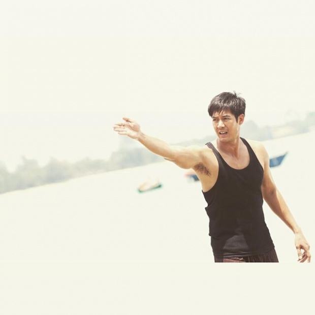 ลุคแบบไหนก็หล่อเท่ห์ไปหมดนะ เฮียเวียร์
