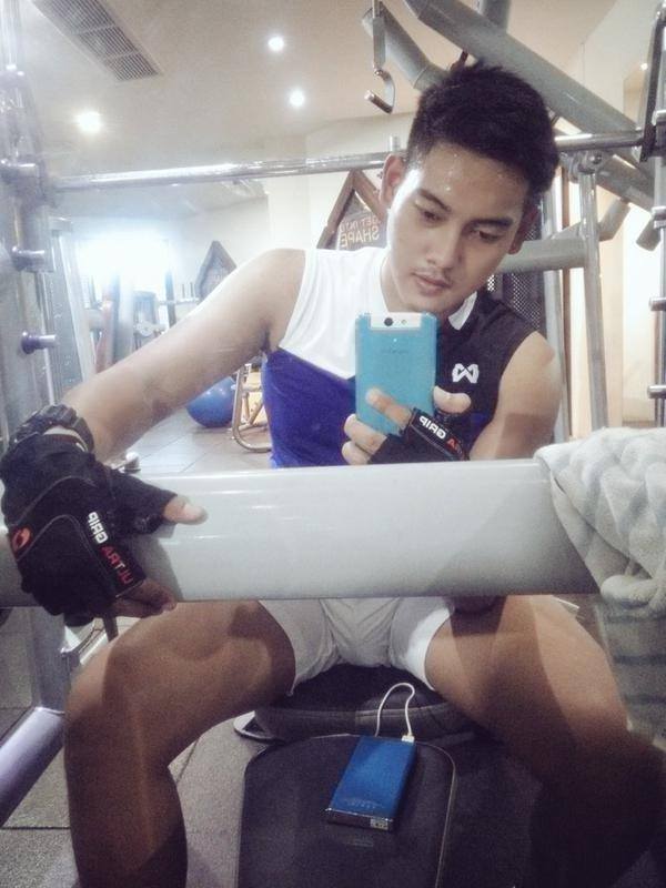 เลียกล้ามเลียนมเลียทุกอย่างคิคิ