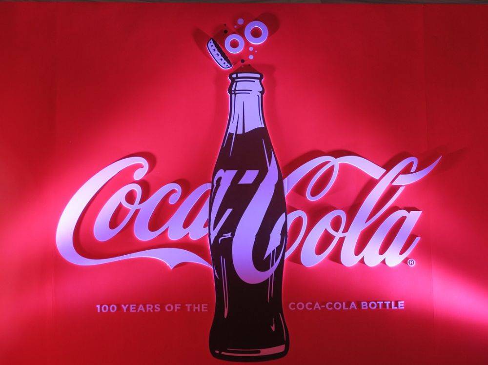 HBD..100 ปี.เจ้าขวดแก้ว โค้ก..coke