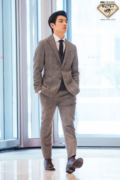 อีจุน MBLAQ ในซีรี่ส์ Mr.Back ขอย้อนวัยให้หัวใจกลับไปเฟี้ยว