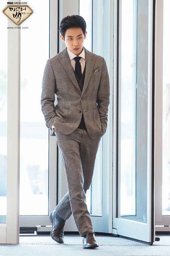 อีจุน MBLAQ ในซีรี่ส์ Mr.Back ขอย้อนวัยให้หัวใจกลับไปเฟี้ยว