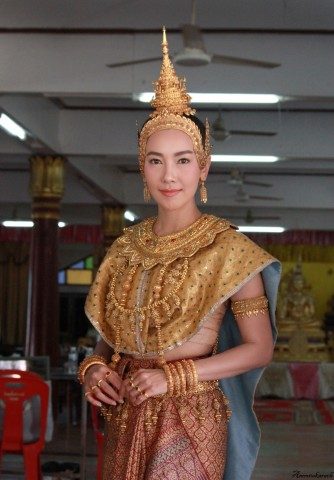 นุ่น วรนุช ณ พิษวาท
