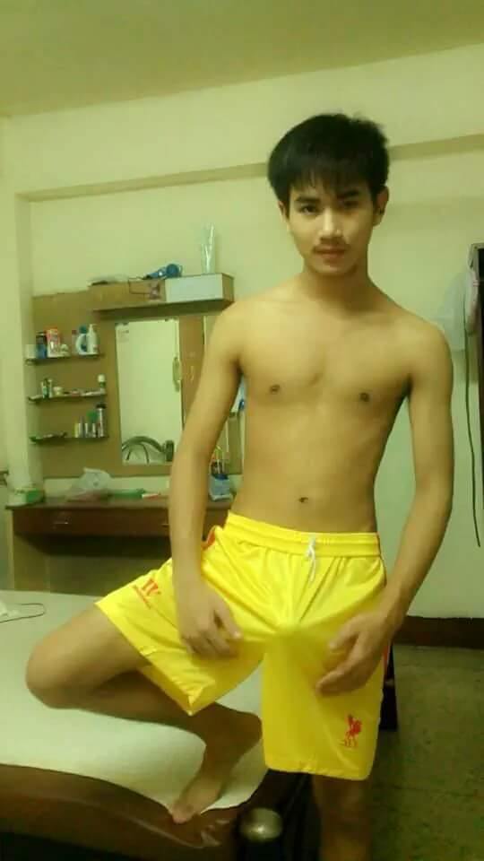 Thai Man on Twitter