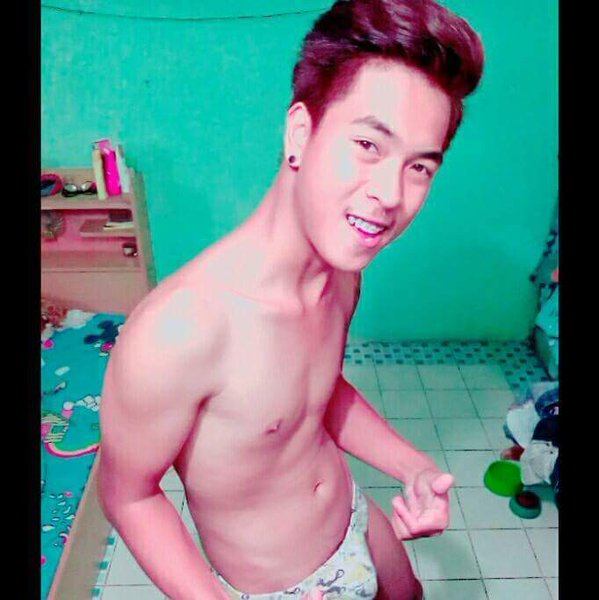 Thai Man on Twitter