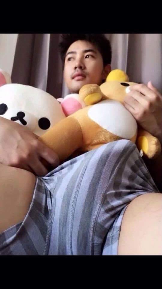 Thai Man on Twitter