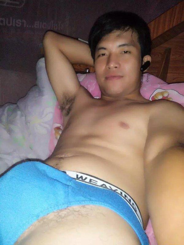 Thai Man on Twitter