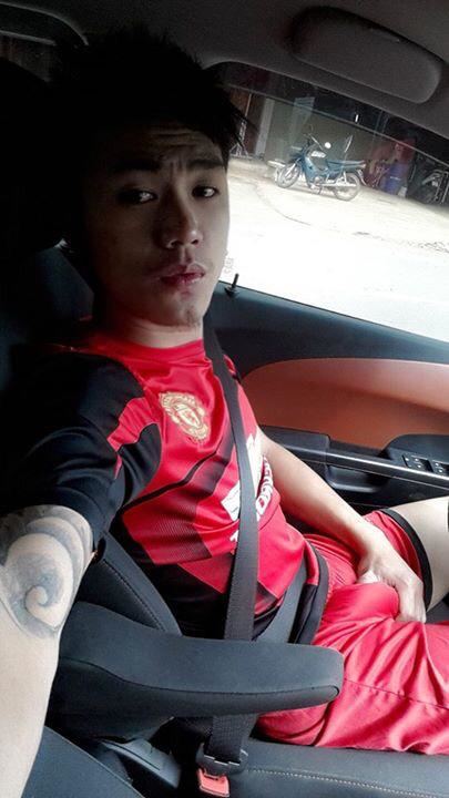 Thai Man on Twitter