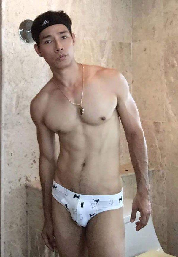Thai Man on Twitter