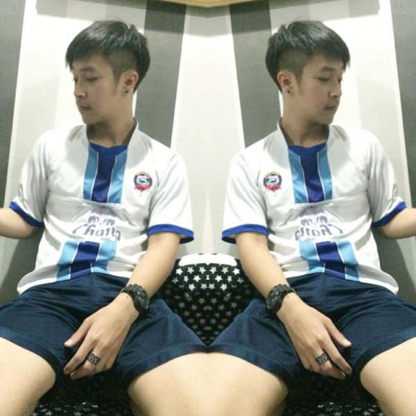 Thai Man on Twitter2