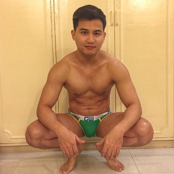 Thai Man on Twitter2