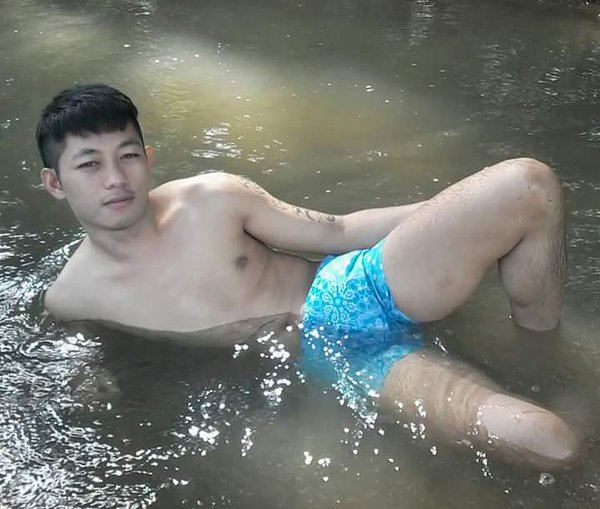 Thai Man on Twitter2