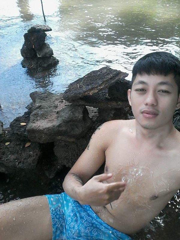 Thai Man on Twitter2