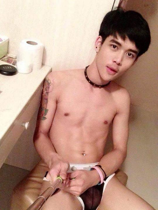 Thai Man on Twitter2