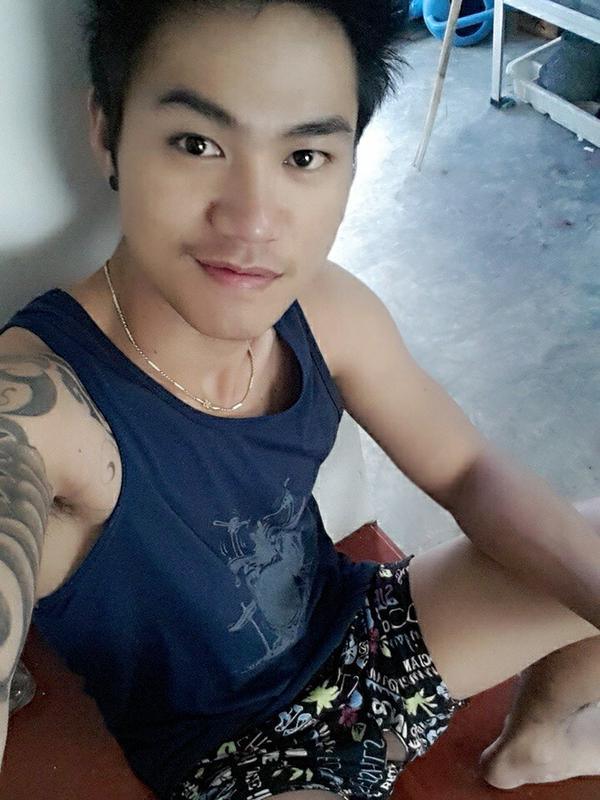 Thai Man on Twitter2