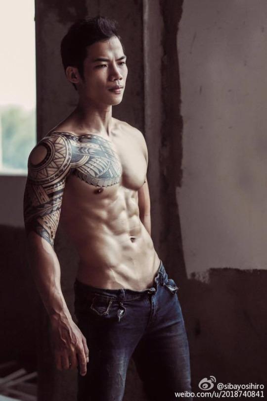 ถอดโชว์เรือนร่าง 870