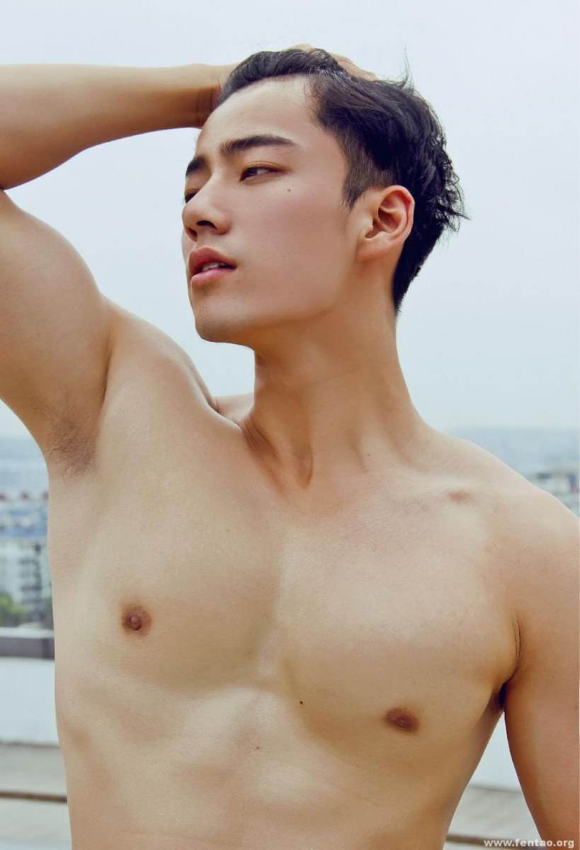 ถอดโชว์เรือนร่าง 893 - Toino Yang