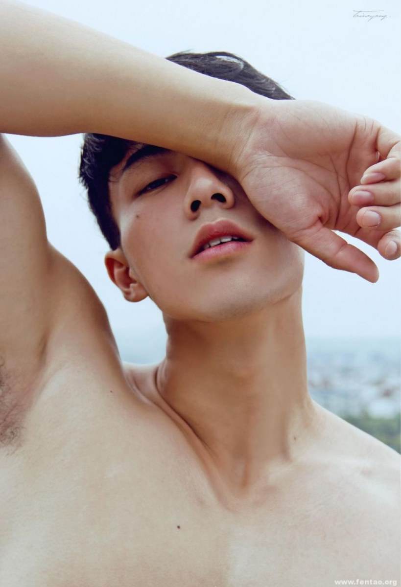 ถอดโชว์เรือนร่าง 893 - Toino Yang