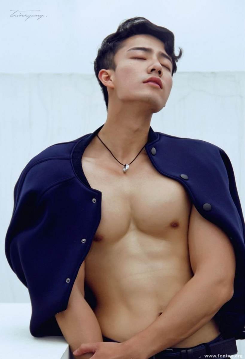 ถอดโชว์เรือนร่าง 893 - Toino Yang