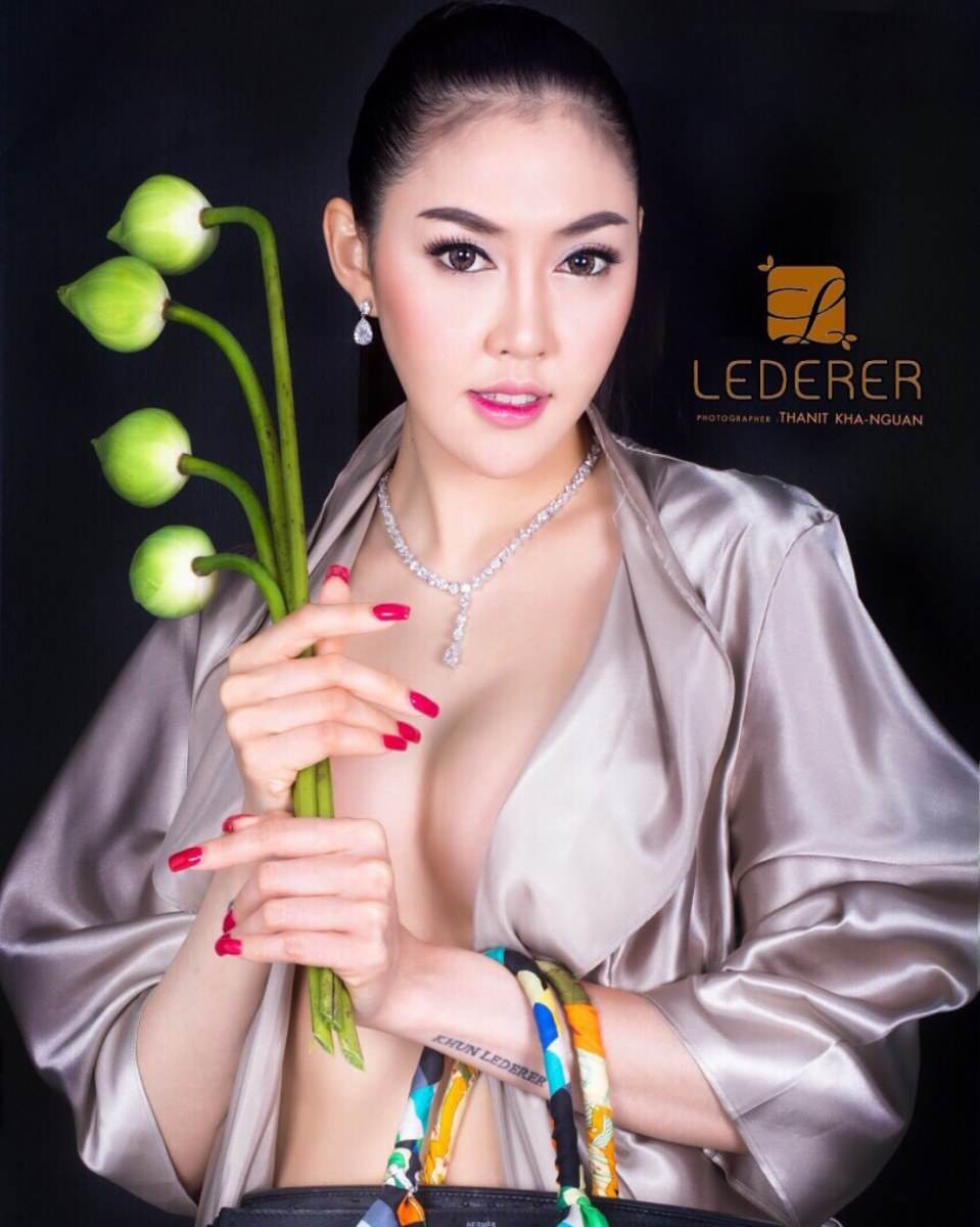 ชัดๆระดับ HD ภาพเซตที่ 9 เก๋ เลเดอเรอร์ "Thai Inter"