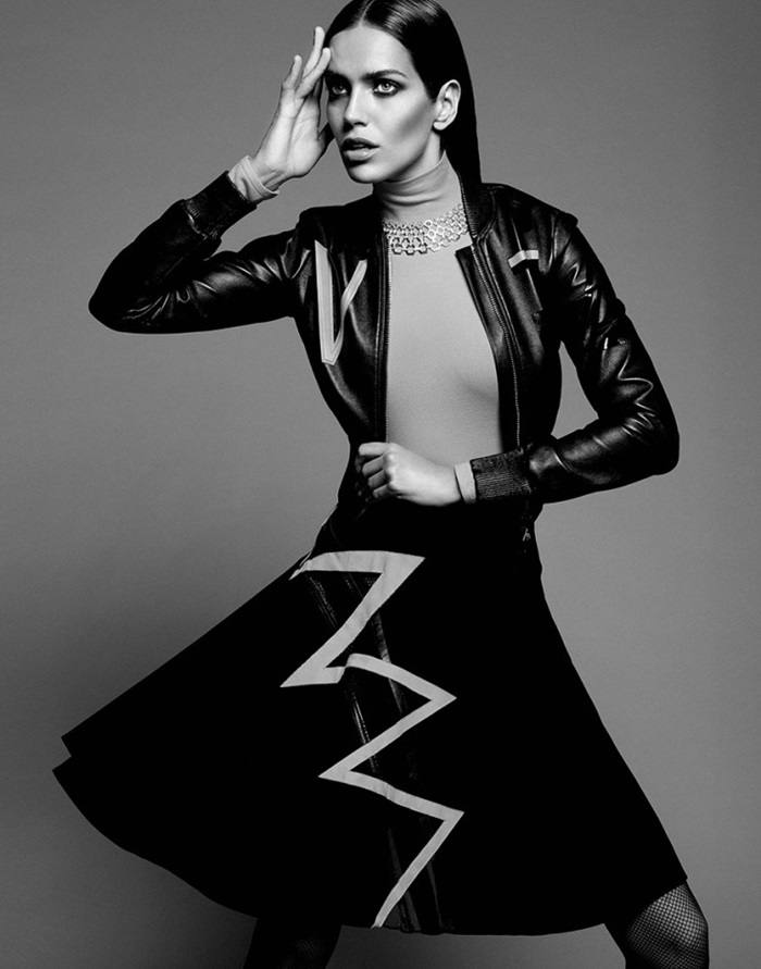 Amanda Wellsh @ VOGUE THAILAND vol.3 no.34 November 2015
