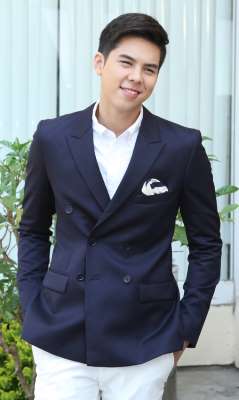 พีช พชร จิราธิวัฒน์