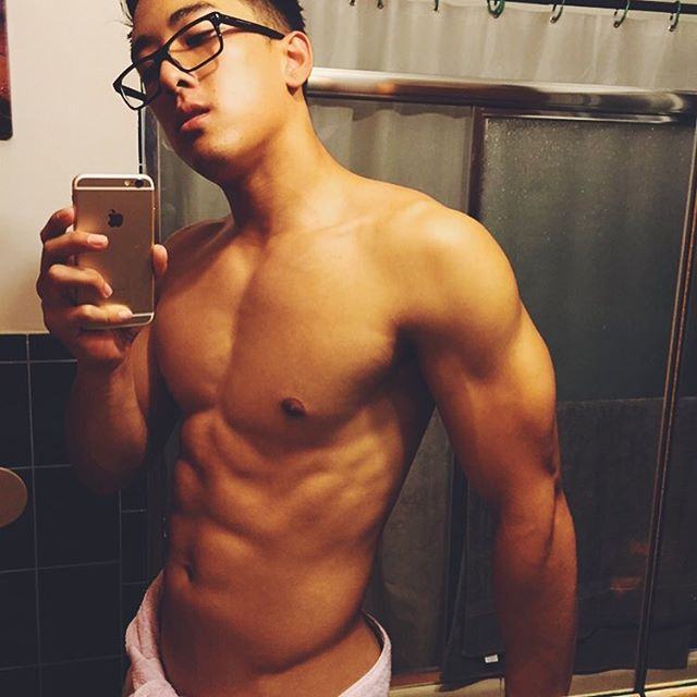 สุดหล่อกับวันหยุด อิอิ