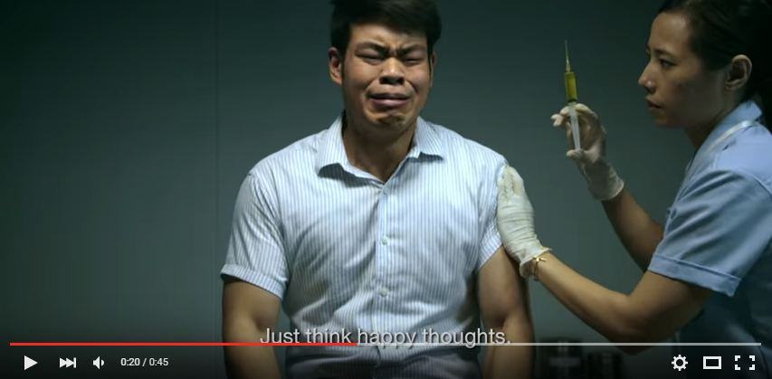 ฮาสุดติ่ง! กลัวเข็มฉีดยา อ้อนวอนพ่อให้ช่วย