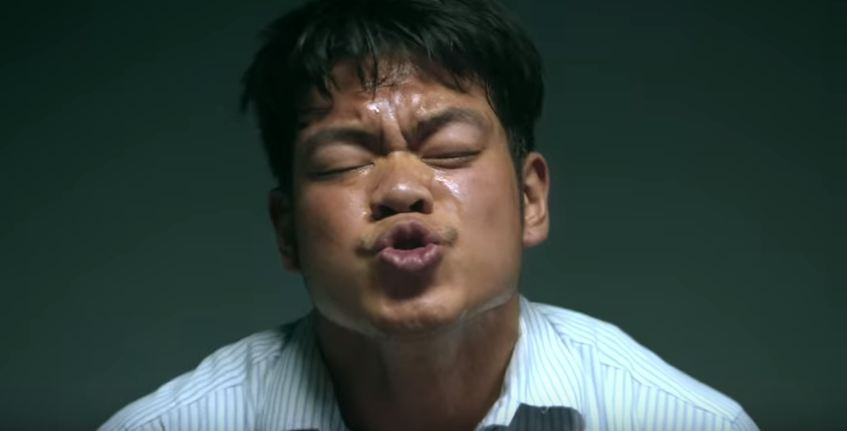 ฮาสุดติ่ง! กลัวเข็มฉีดยา อ้อนวอนพ่อให้ช่วย