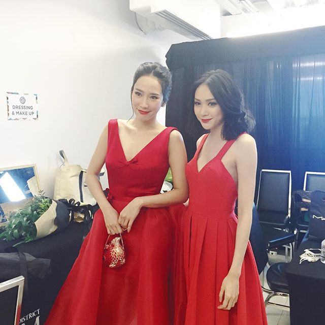 เจิดมาก ! อั้ม พัชราภา กับชุดแดงหัวจรดเท้า สวยแรง ลุคนี้งามเว่อร์