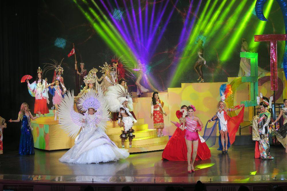 ชนะเริ่ด ชุดประจำชาติ Miss Queen 2015 ที่พัทยา