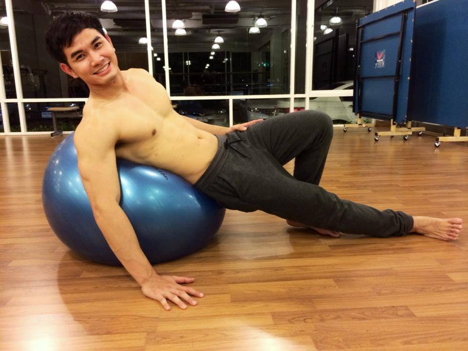 เลียให้เพลียแคม
