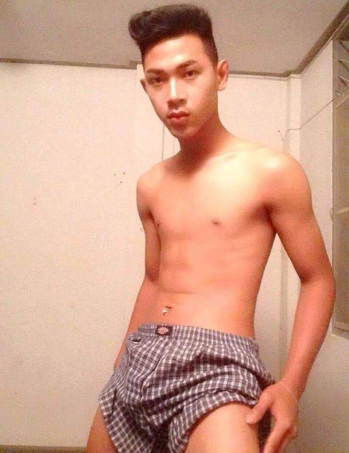 เลียให้เพลียแคม