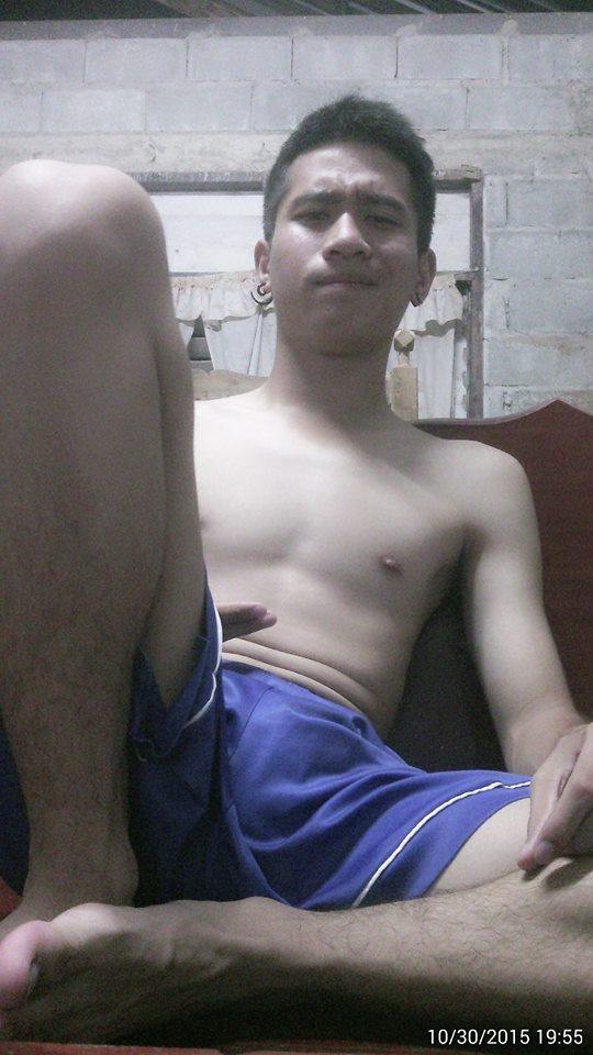 เลียให้เพลียแคม