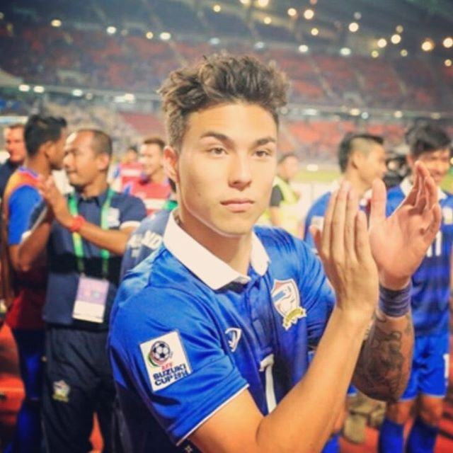 ชาริล ชัปปุยส์ ห่างสนามไปนาน ❤ มาอัพเดทความหล่อกันหน่อย