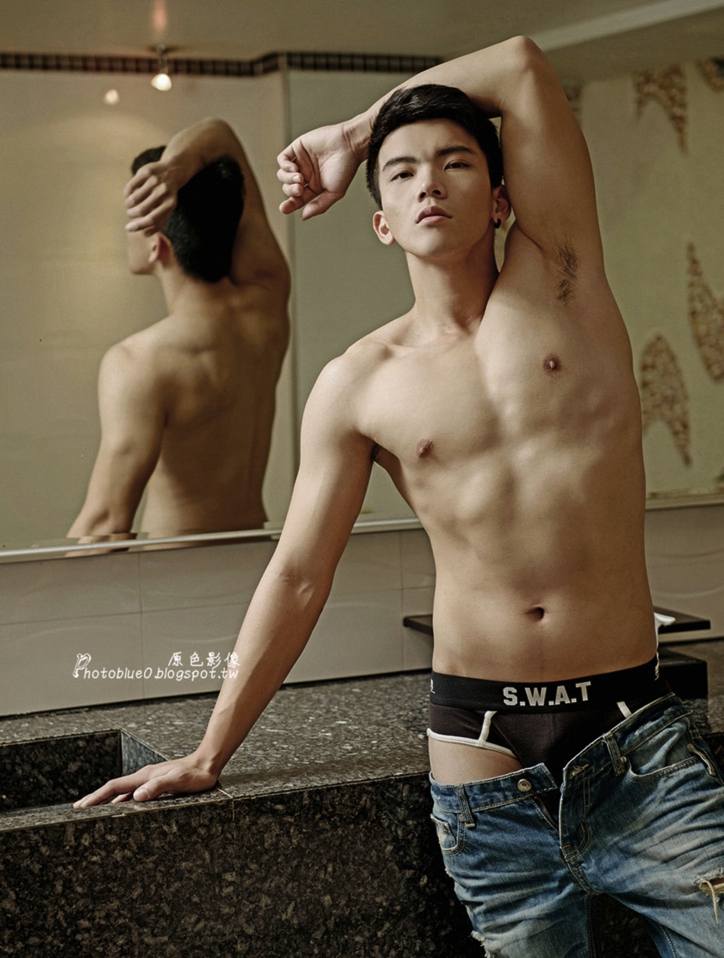 ขาวใส ลำแน่น>>>