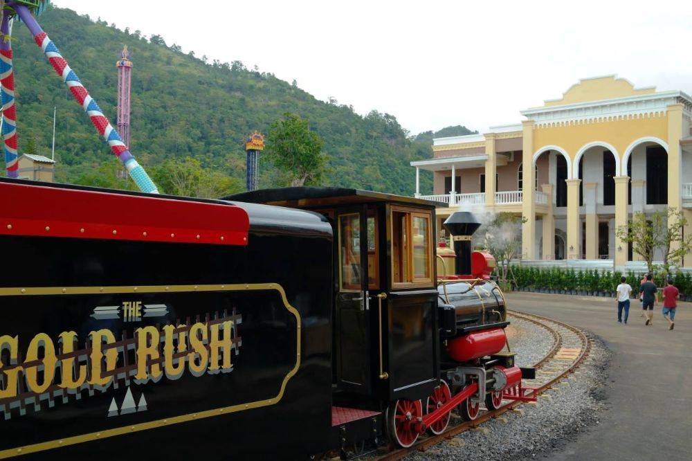 OMG !! อาณาจักรสวนน้ำ-สวนสนุกใจกลางเขาใหญ่ แลนด์มาร์คใหม่แห่งอีสาน