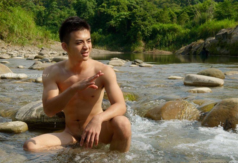 เล่นน้ำกันเถอะ>>>