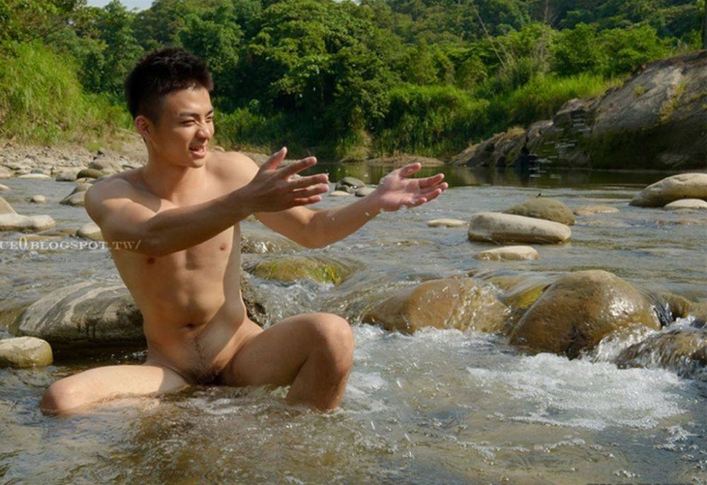 เล่นน้ำกันเถอะ>>>
