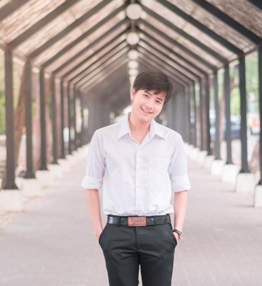 โหวต ! กัน-โบกัส  แตกเนื้อหนุ่ม ใครหล่อสุด !!!