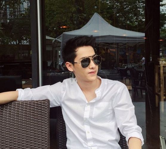 โหวต ! กัน-โบกัส  แตกเนื้อหนุ่ม ใครหล่อสุด !!!