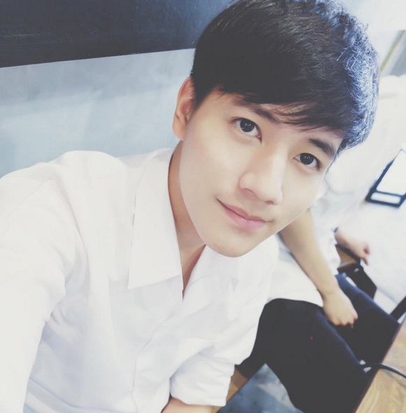 โหวต ! กัน-โบกัส  แตกเนื้อหนุ่ม ใครหล่อสุด !!!