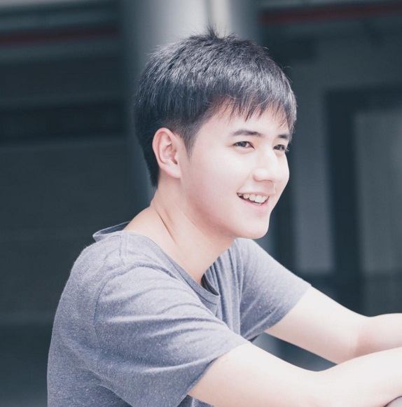 โหวต ! กัน-โบกัส  แตกเนื้อหนุ่ม ใครหล่อสุด !!!