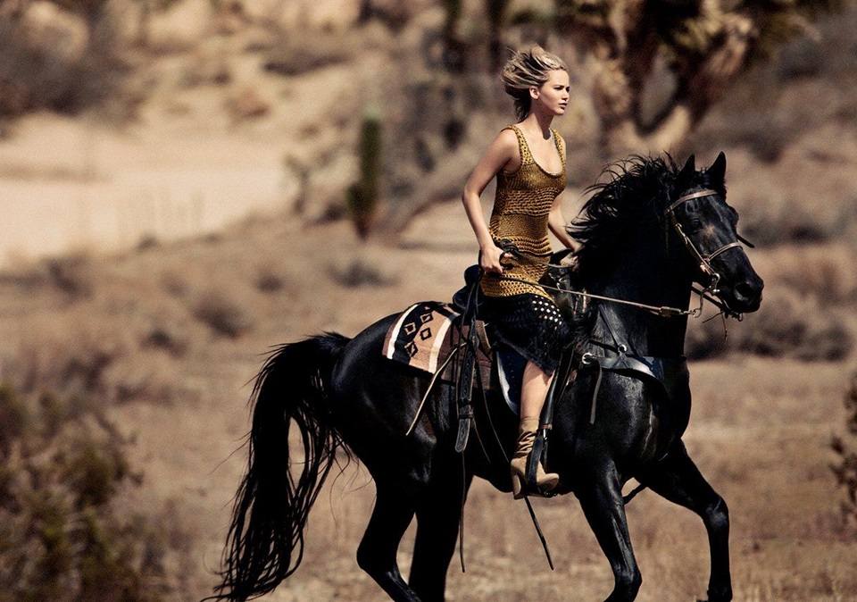 Jennifer Lawrence @ Vogue US December 2015