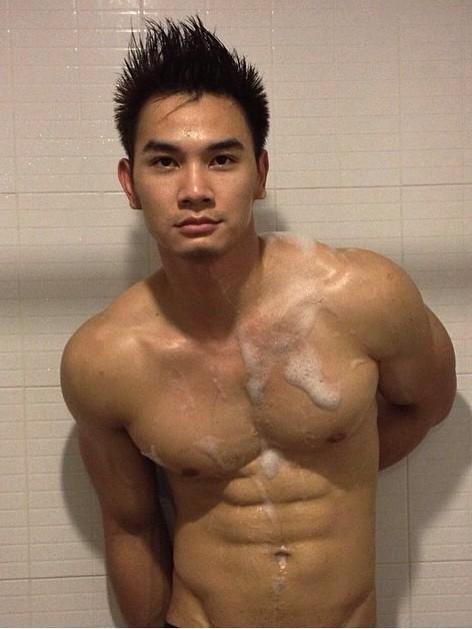 แมนแฮนซั่มล่ำซี๊ดด...