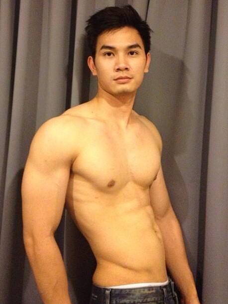 แมนแฮนซั่มล่ำซี๊ดด...