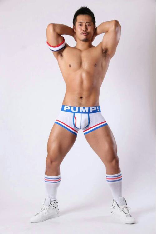 แมนแฮนซั่มล่ำซี๊ดด...