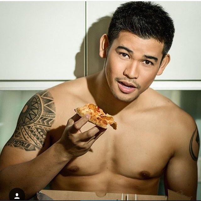 แมนแฮนซั่มล่ำซี๊ดด...