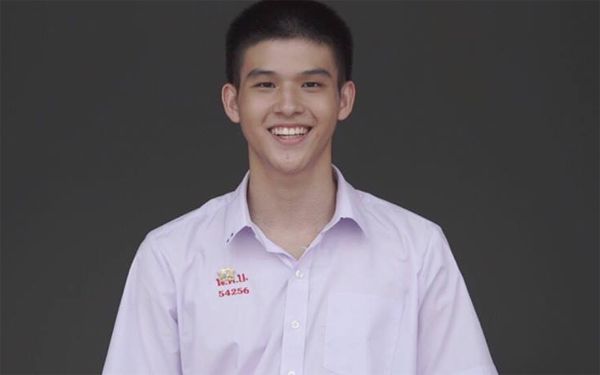 สกาย วงศ์รวี หนุ่มหล่อสุดฮอต ที่สาว ๆ ส่งเสียงกรี๊ดกันทั่วบ้านทั่วเมือง จากซีรีส์ฮอร์โมน 3